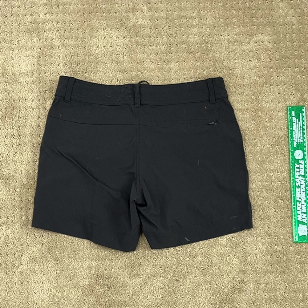 Lucy  Black Performance Stretch Athletic Shorts Size Small